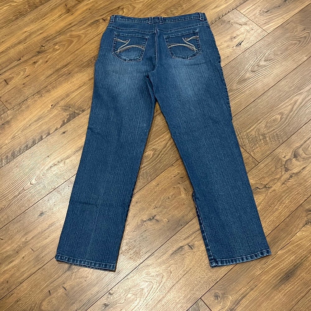 Gloria Vanderbilt jeans